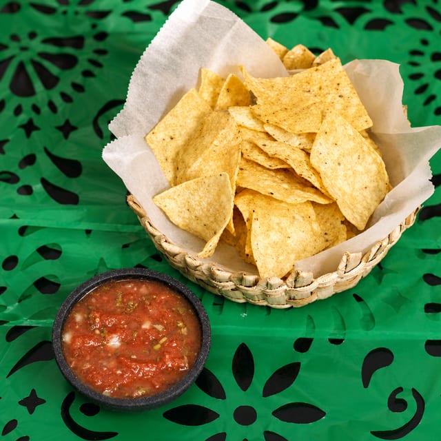 Chips & Salsa.